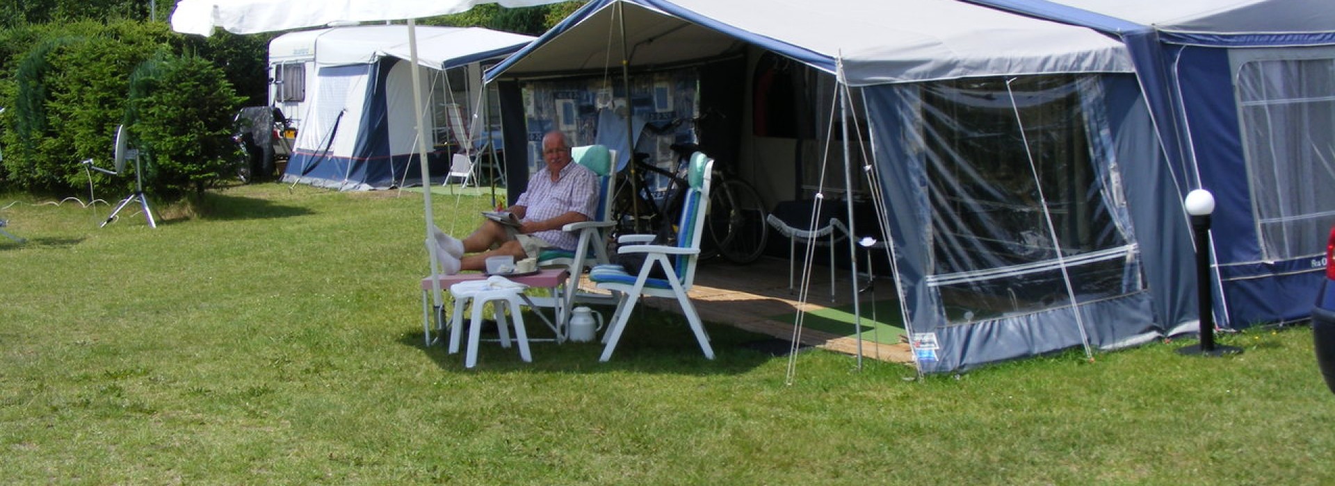 Hoeve aan den weg camping.jpg