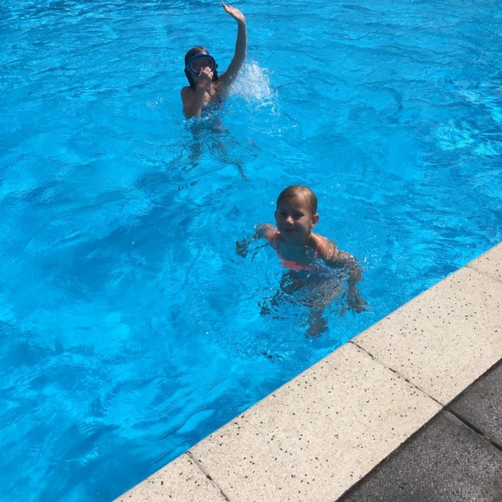 Zwembad kids.JPG